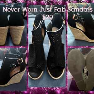 Never Worn Just Fab Sandals